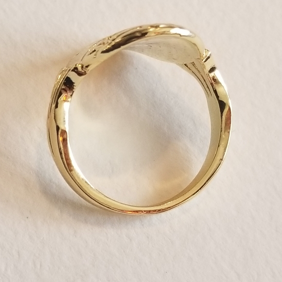 Bundled - Bird ring size 7.75 gold tone metal  7 3/4 Victorian revival style - Picture 3 of 9